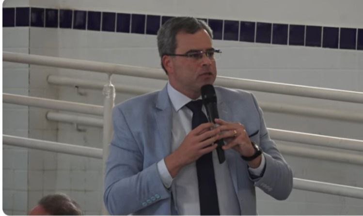 photo_5136832292939565904_x